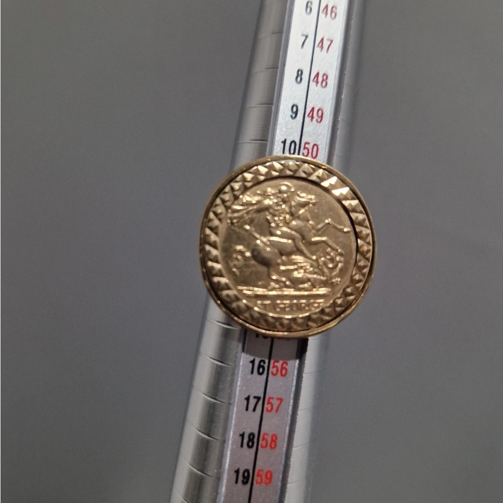 Gold-Tone Men's Accessory Button